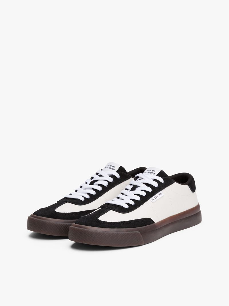 Tenis-con-suela-cupsole-a-contraste