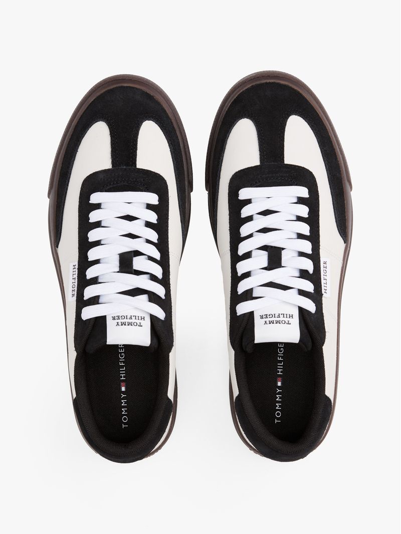 Tenis-con-suela-cupsole-a-contraste