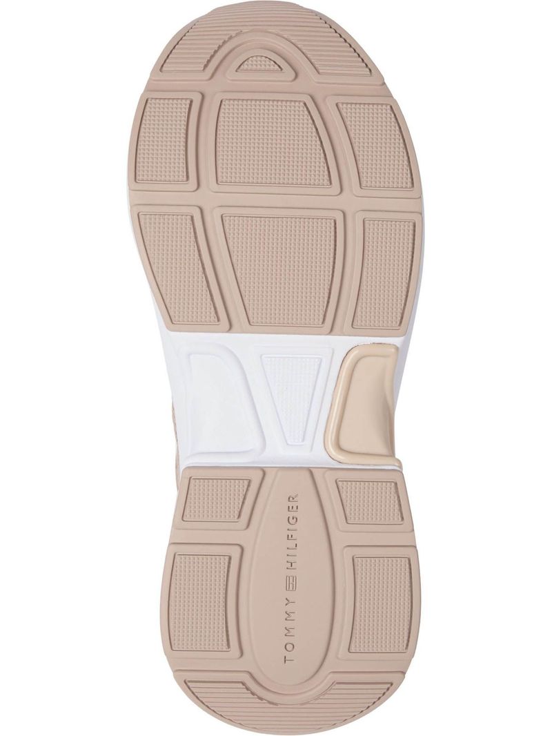 Tenis-robustas-con-mix-de-texturas