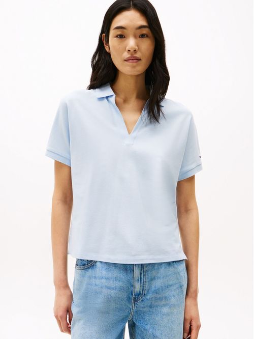 Polo de corte amplio