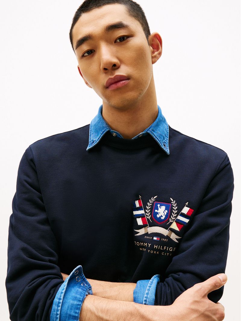 Sweater-logo-con-escudo