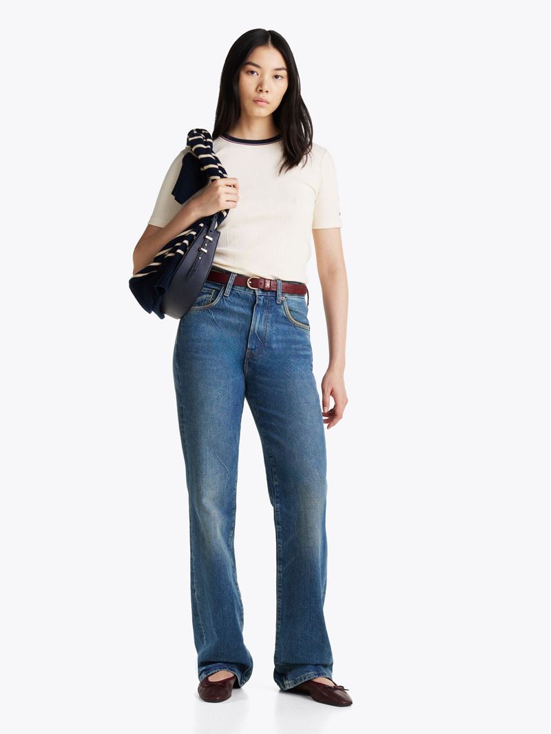 T-shirt-slim-con-cuello-a-contraste