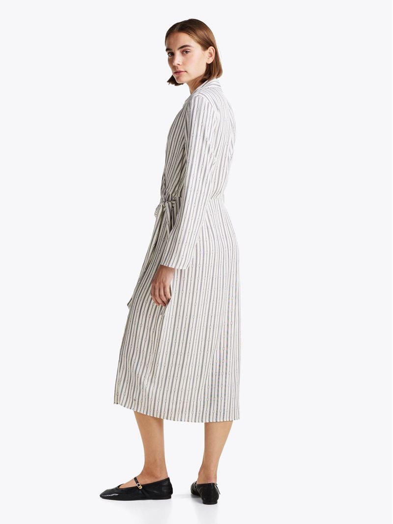 Vestido-cruzado-midi-con-Cuello-en-V