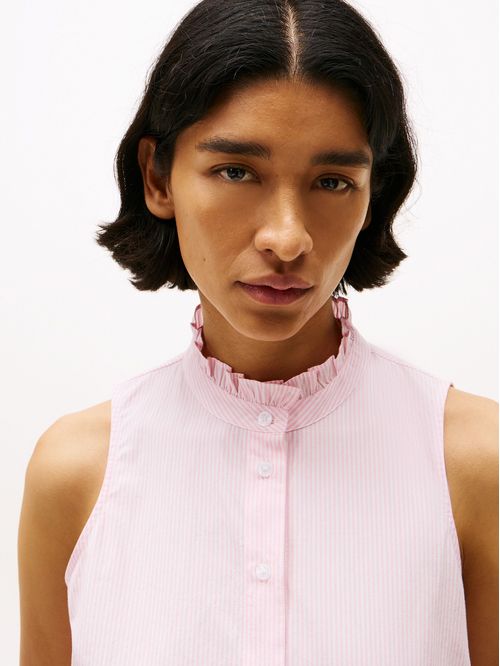 Blusa sin mangas con cuello fruncido