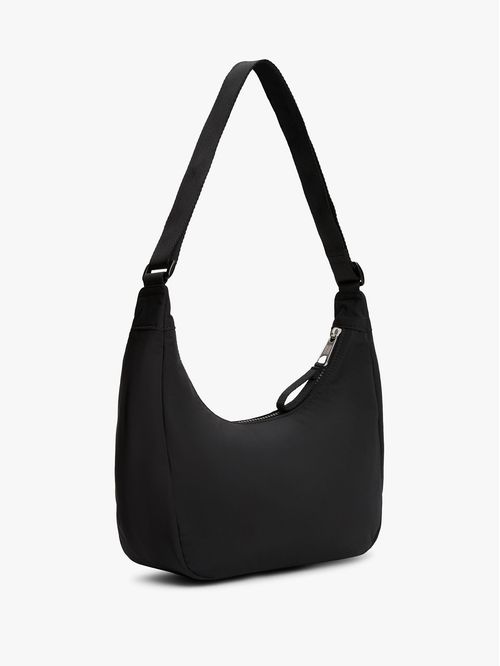 Cartera bandolera con forma de media luna