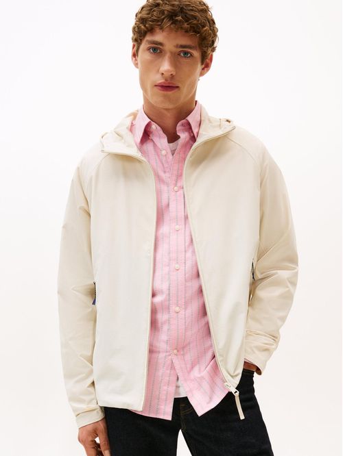 Chaqueta tech con hoodie