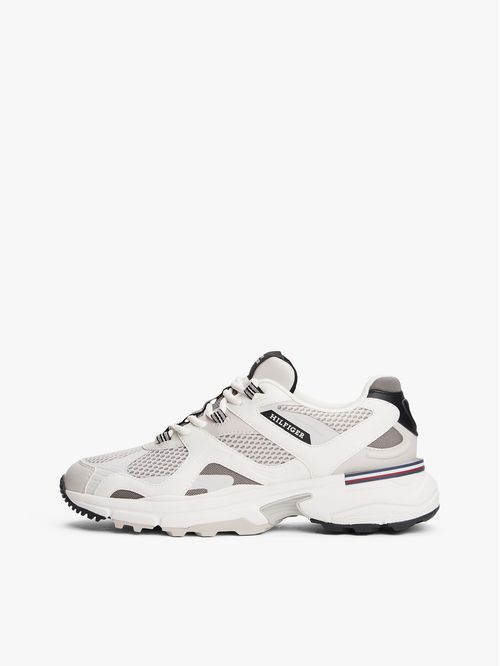 Tenis deportivas con monotipo Hilfiger