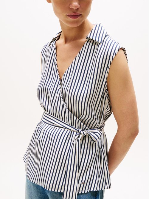 Blusa cruzada de corte slim